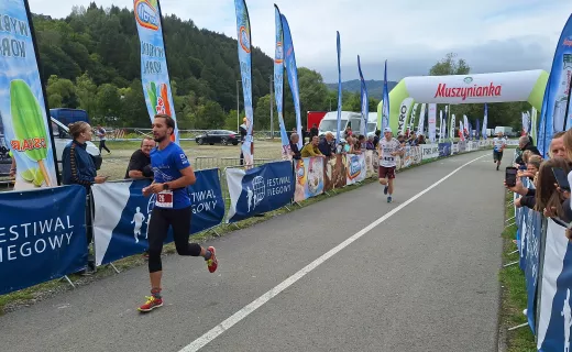 Bieg na 1 km cieszył się wielkim zainteresowaniem na Festiwalu Biegowym w Piwnicznej - 65